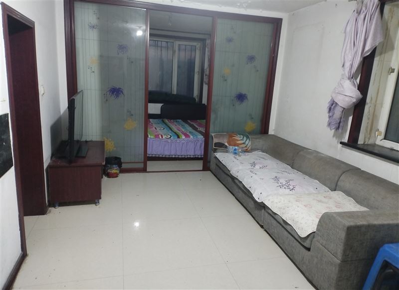 欣源小區(qū)二樓出租