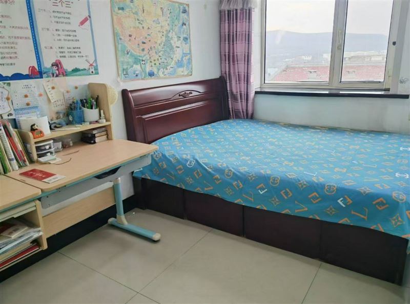 十中十小學(xué)區(qū)房