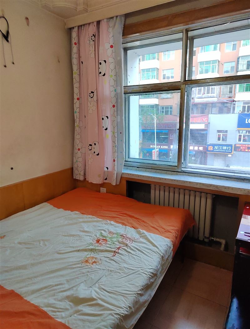 步行街，單間出租