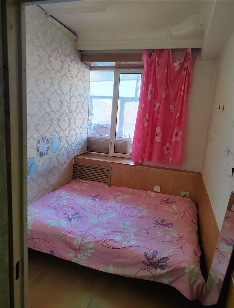 步行街，單間出租