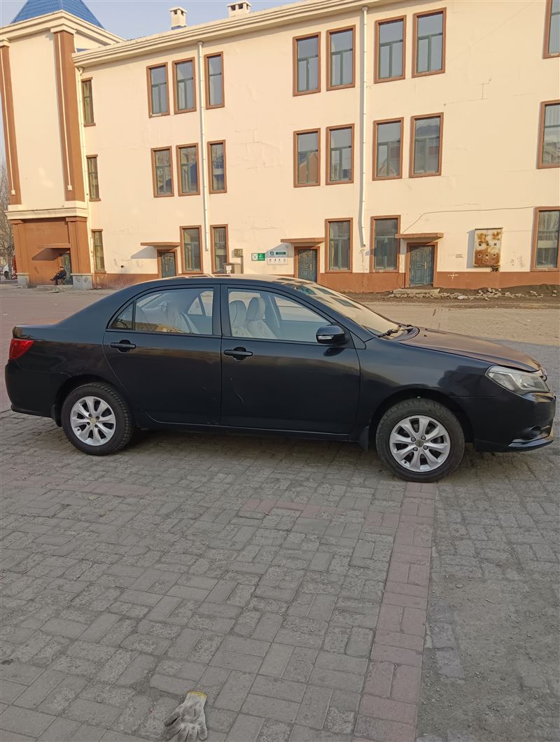 15年比亞迪f3手動高配新款